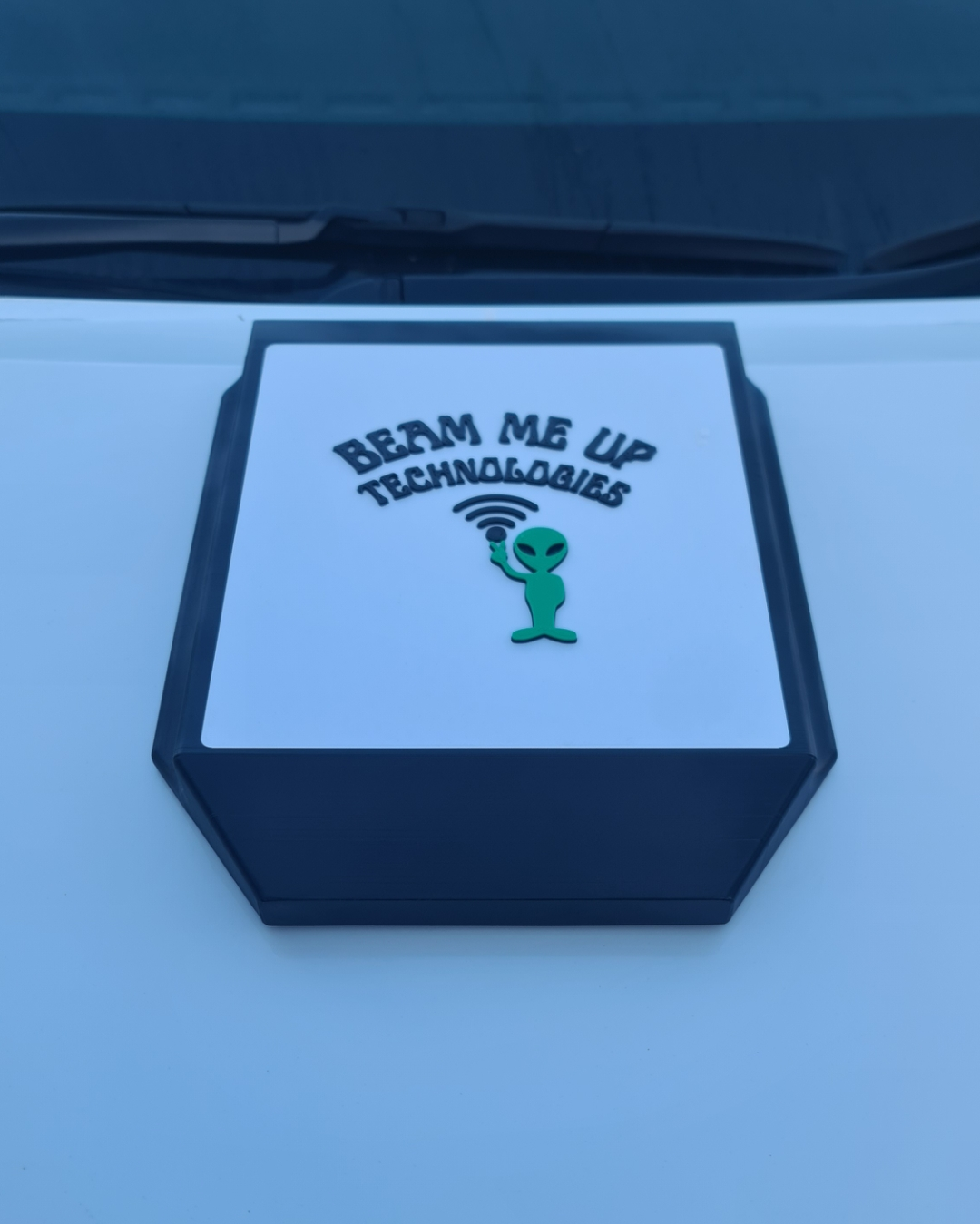 Starlink Mini Magnetic Mount - Ultimate Enclosure