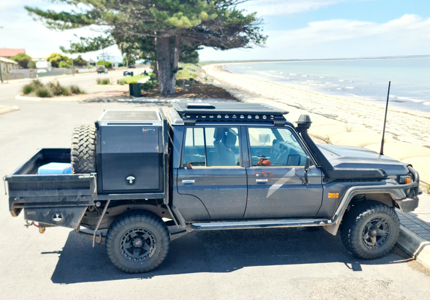 Starlink Mini 4WD Flat Rack Mount for ARB Base Rack, Rhino Pioneer Rack and XTM flat racks.
