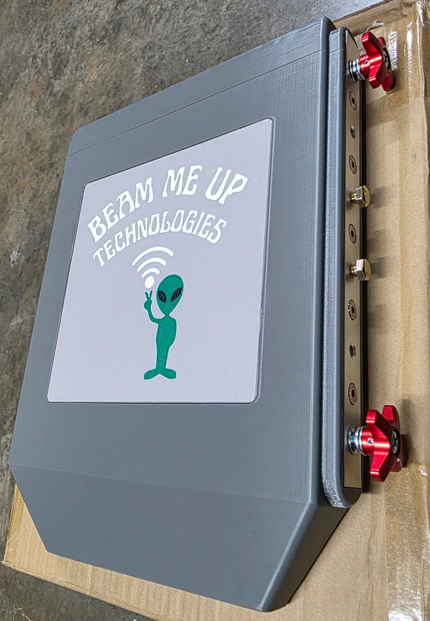 Toyota Landcruiser 300 Series Dual Purpose Mount (additional magnets included)