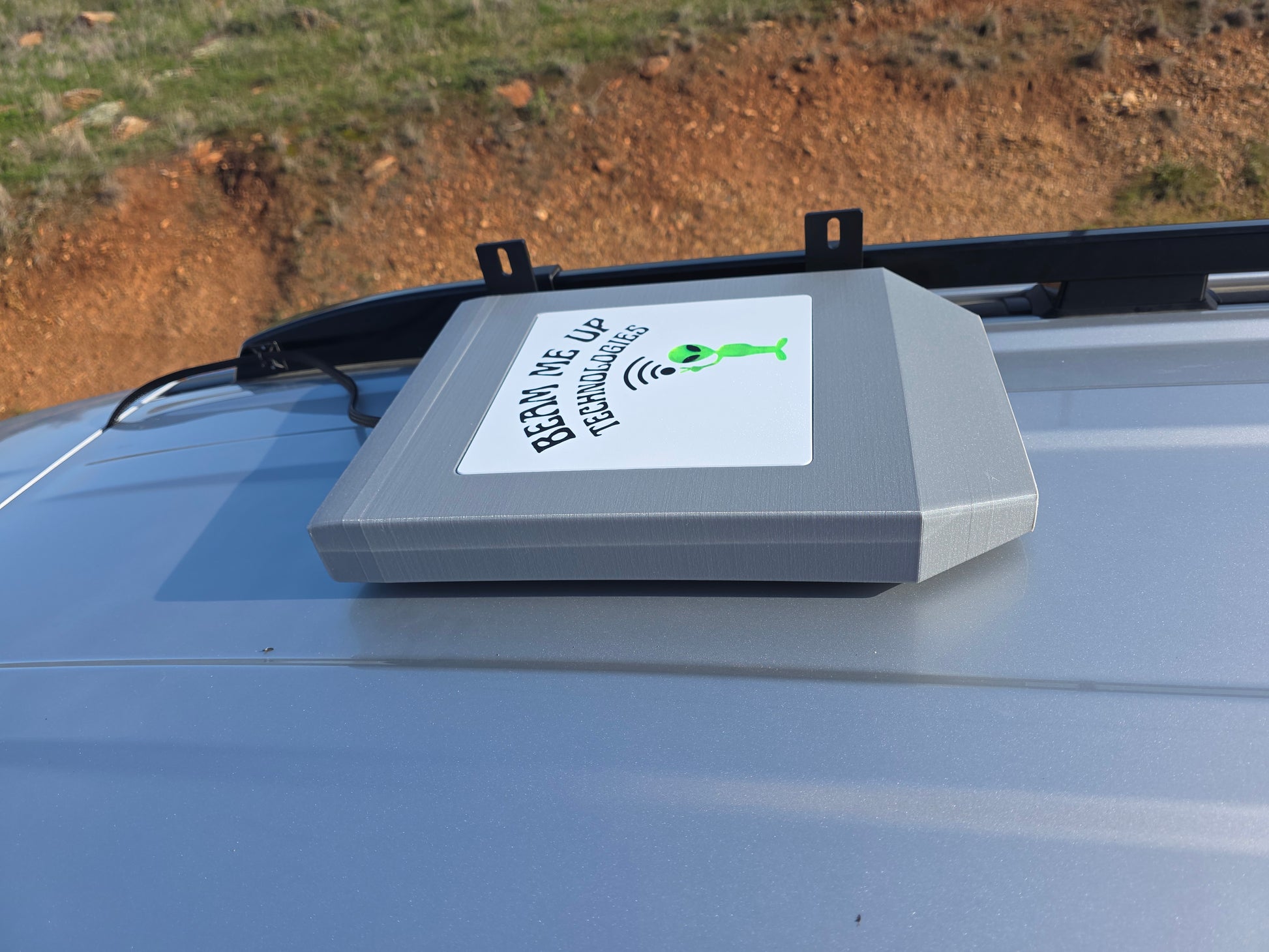 STARLINK MINI LANDCRUISER 300 SERIES MOUNT